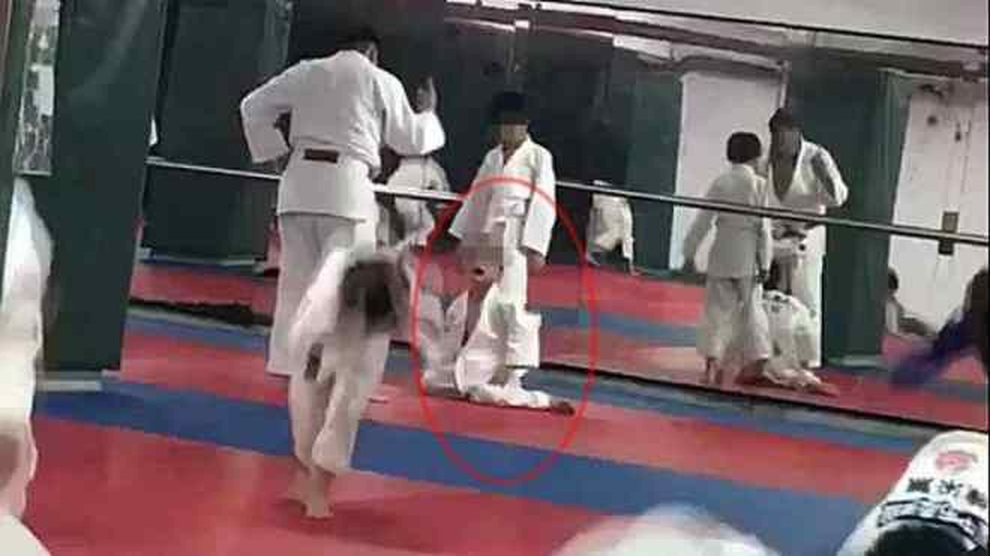 Bị võ sư quăng quật hàng chục lần, bé trai Đài Loan tử vong - 1 Bị võ sư quăng quật hàng chục lần, bé trai Đài Loan tử vong - 1