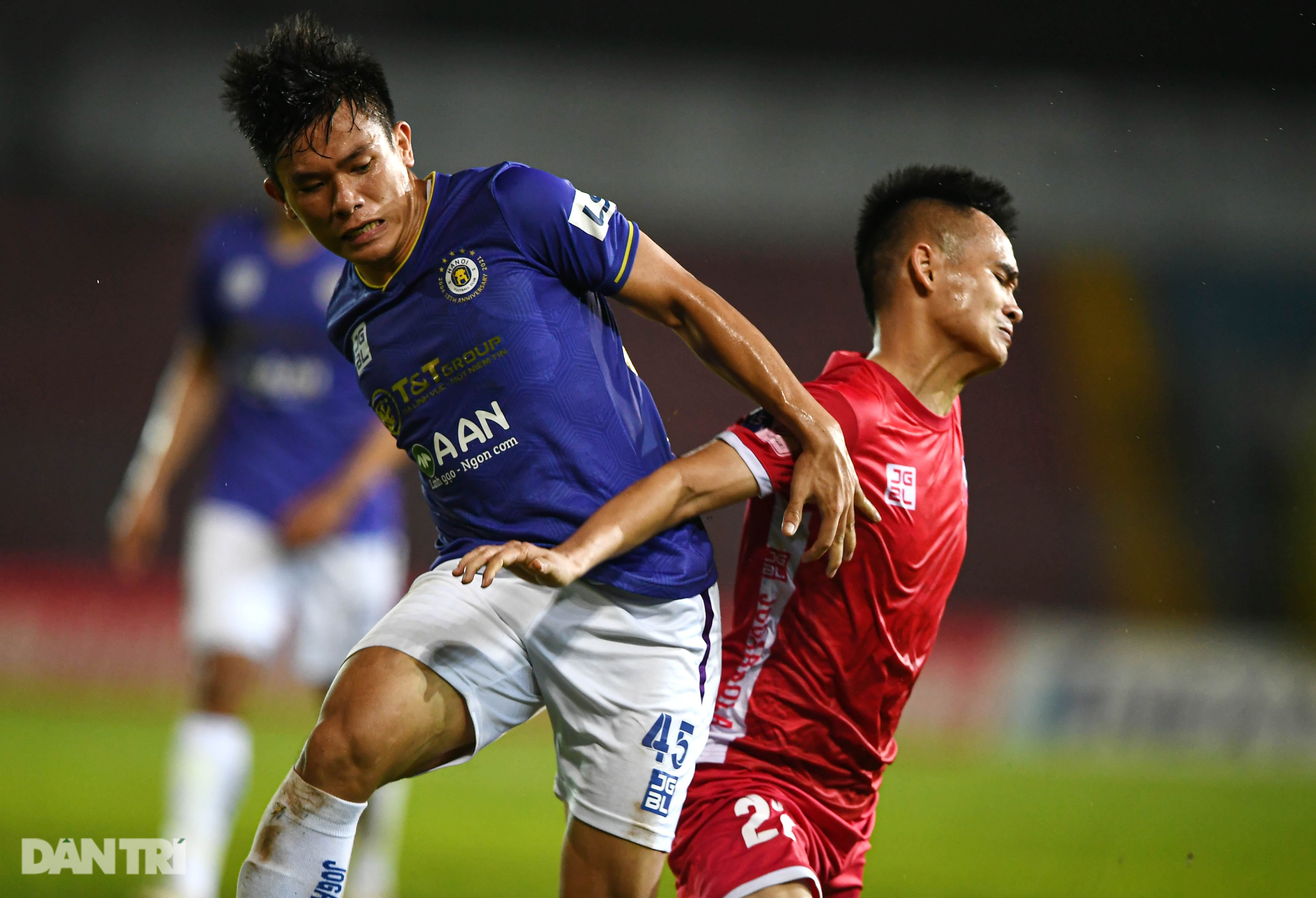 Người hùng Tấn Trường giúp CLB Hà Nội có 3 điểm đầu tiên ở V-League - 9 Người hùng Tấn Trường giúp CLB Hà Nội có 3 điểm đầu tiên ở V-League - 9