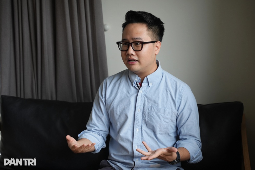 Mit esznek a Hanoi TikTok-felhasználók: Azok a kritikusok, akik csak dicsérni tudnak, nem igazán értenek hozzá - 2 TikToker Hà Nội ăn gì: Nghề review nếu chỉ biết khen là thiếu kỹ năng - 2