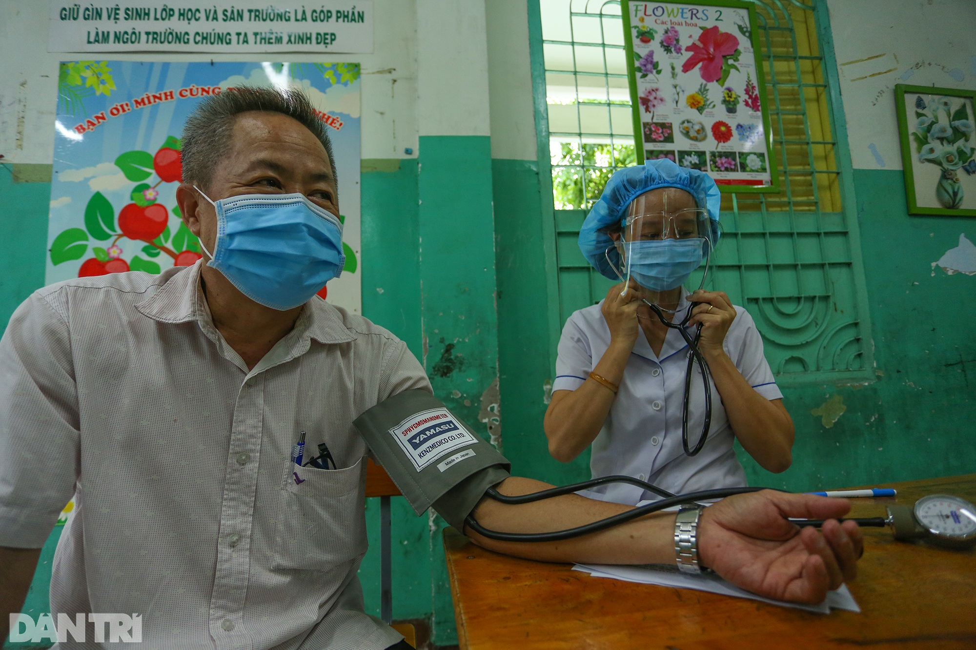 TPHCM dùng trường học, nhà thi đấu để tiêm vắc xin Covid-19 cho 1 triệu dân - 10 TPHCM dùng trường học, nhà thi đấu để tiêm vắc xin Covid-19 cho 1 triệu dân - 10