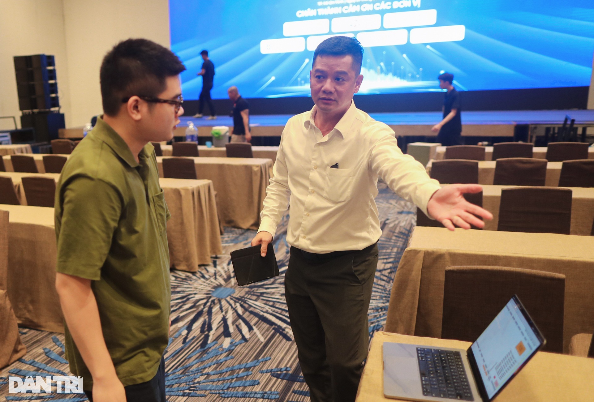 Tất bật chuẩn bị cho hội thảo về quản trị doanh nghiệp theo định hướng ESG - 2 Tất bật chuẩn bị cho hội thảo về quản trị doanh nghiệp theo định hướng ESG - 2