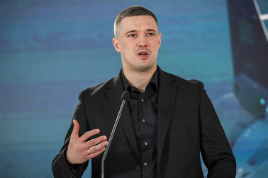 Cựu Bộ trưởng Quốc phòng 35 tuổi có thể tranh cử tổng thống Ukraine