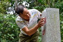 Hai cha con người Mông gần 30 năm bảo vệ cột mốc biên giới