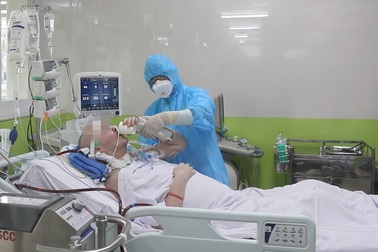 48 ngày không ca Covid-19 cộng đồng, phi công Anh tiến triển ngoạn mục