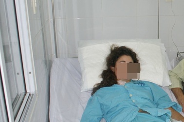 Cứu sống nữ du khách Anh bị vỡ tim do tai nạn giao thông