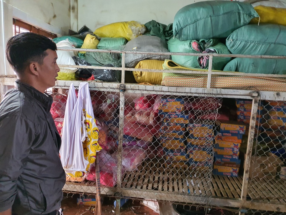 15 nghìn đồng/3 bữa ăn/ngày cho học sinh miền núi: Thầy cô đau đầu - 6 15 nghìn đồng/3 bữa ăn/ngày cho học sinh miền núi: Thầy cô đau đầu - 6