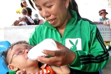 Bé Lê Thị Bích Phượng đã được thông tim