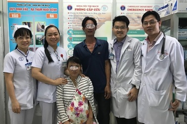 Y bác sĩ góp tiền cứu thai phụ thoát “lưỡi hái tử thần”