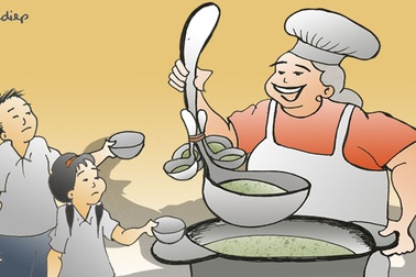 Bữa cơm bán trú “tủi hờn” qua cái nhìn trong cuộc