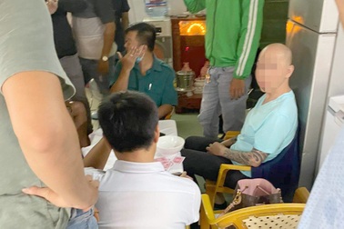 Triệt phá sòng bạc có người mặc đồng phục dân quân tự vệ