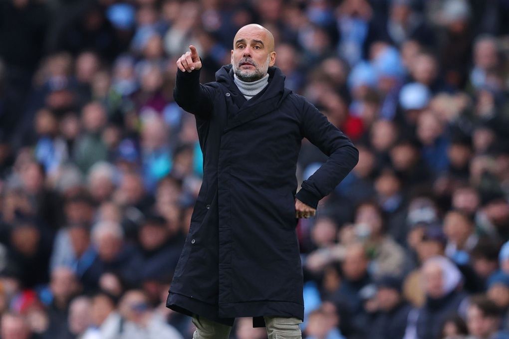 HLV Guardiola đáp trả lời chỉ trích quá kiêu ngạo từ Capello - 1 HLV Guardiola đáp trả lời chỉ trích quá kiêu ngạo từ Capello - 1