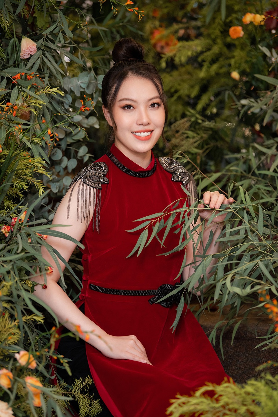 Á hậu Hoàng Anh hạnh phúc viên mãn, tái xuất mong manh như gái còn son - 5 Á hậu Hoàng Anh hạnh phúc viên mãn, tái xuất mong manh như gái còn son - 5