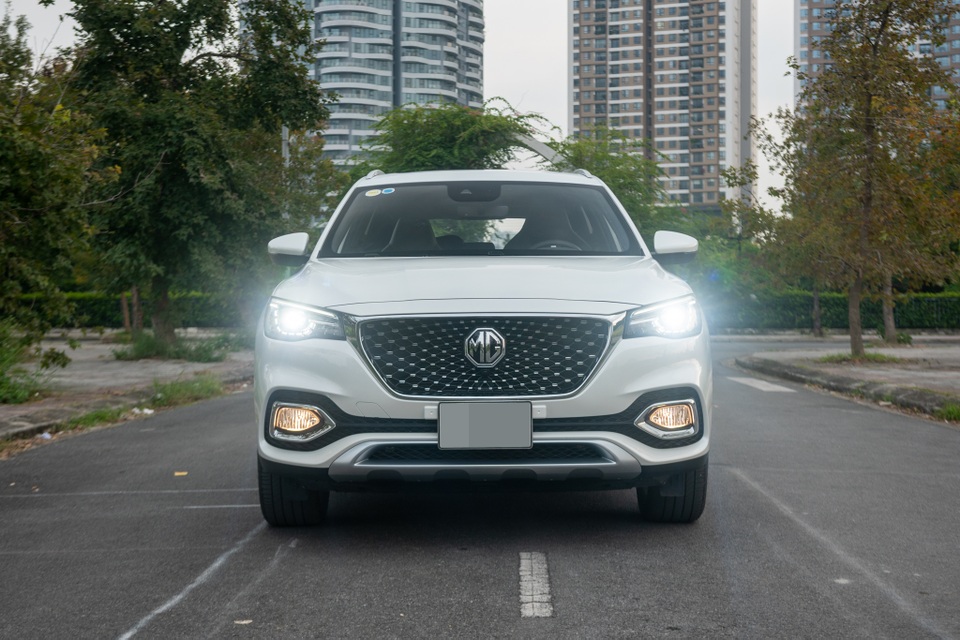 MG HS thêm phiên bản mới giá 888 triệu đồng, cạnh tranh Mazda CX-5 - 3 MG HS thêm phiên bản mới giá 888 triệu đồng, cạnh tranh Mazda CX-5 - 3