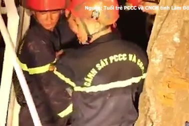 Giải cứu nạn nhân bị vùi lấp trong vụ sạt lở ở Đà Lạt