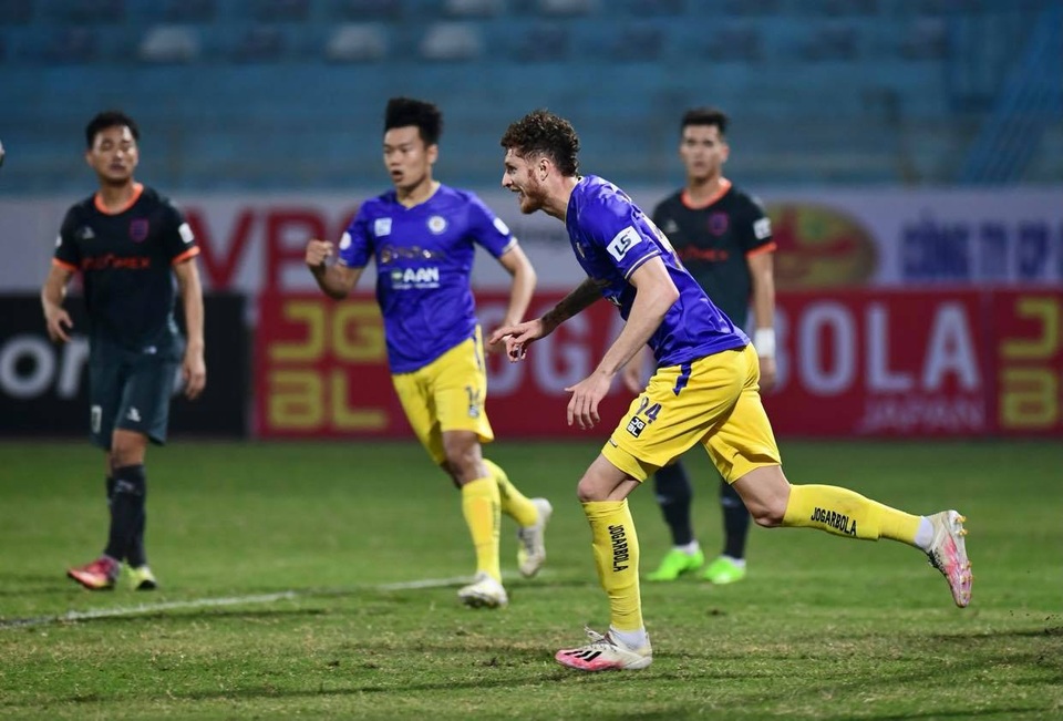 CLB Hà Nội thua đau Bình Dương trên sân nhà - 1 CLB Hà Nội thua đau Bình Dương trên sân nhà - 1