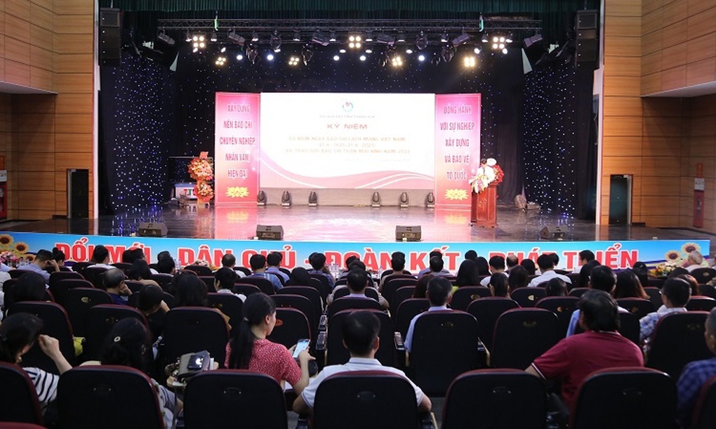 Phóng viên báo Dân trí đoạt 2 giải thưởng Giải báo chí Trần Mai Ninh - 1 Phóng viên báo Dân trí đoạt 2 giải thưởng Giải báo chí Trần Mai Ninh - 1