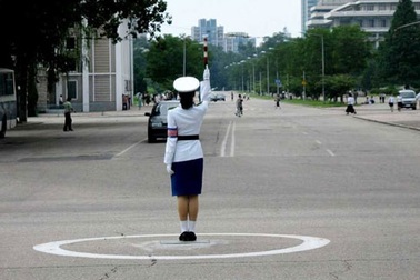 Những con số đối lập về kinh tế Triều Tiên và Hàn Quốc