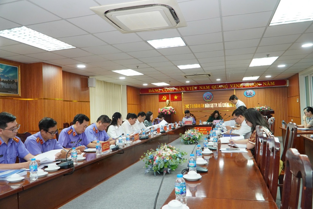 Chuẩn bị chi hơn 8.600 tỷ đồng cho 43.000 trái chủ vụ Vạn Thịnh Phát - 1 Chuẩn bị chi hơn 8.600 tỷ đồng cho 43.000 trái chủ vụ Vạn Thịnh Phát