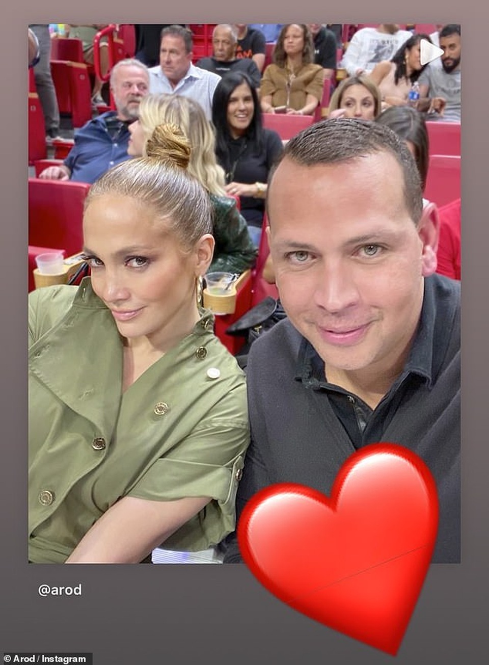 Jennifer Lopez gợi cảm đi tập gym hàng ngày - 7