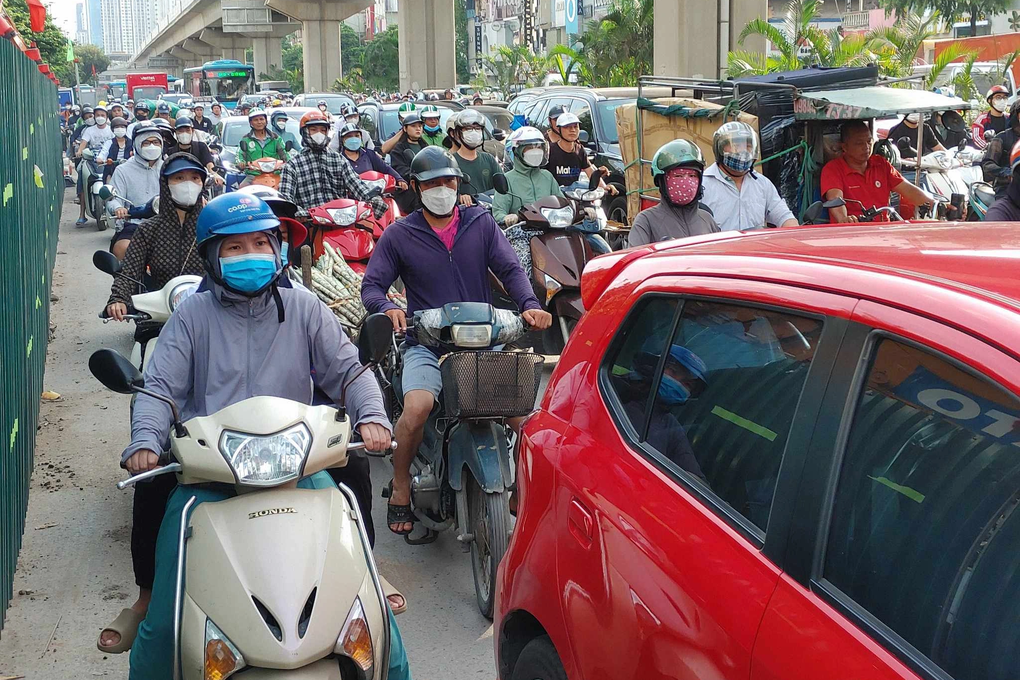 Hà Nội: Tai nạn trên đường Nguyễn Trãi, một người tử vong - 2 Hà Nội: Tai nạn trên đường Nguyễn Trãi, một người tử vong - 2