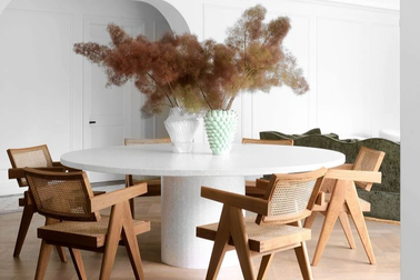 Nên chọn bàn ăn tròn hay bàn ăn chữ nhật?