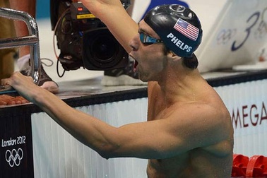 Vô địch nội dung tiếp sức 4x200m, Michael Phelps đi vào lịch sử Olympic