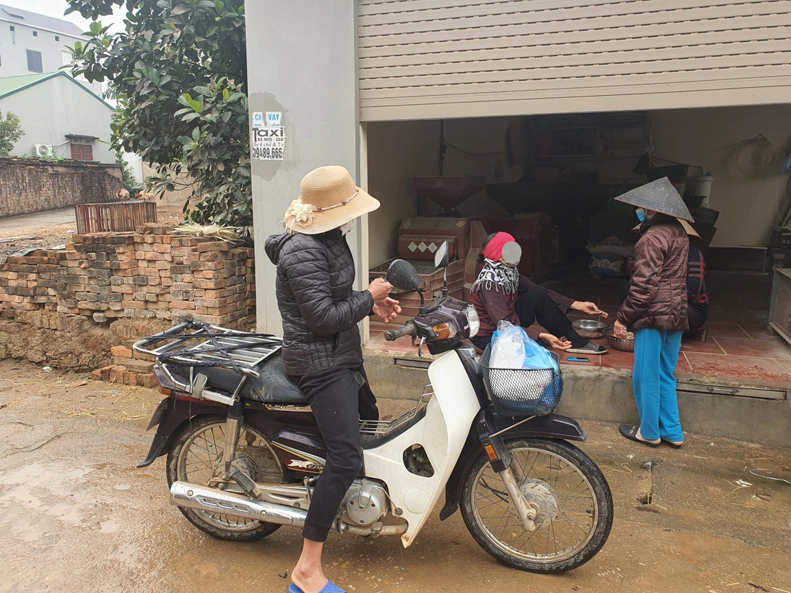 Bé gái bị đóng đinh vào đầu: Trưởng thôn nói về chuyện nghe tiếng trẻ khóc - 2 Bé gái bị đóng đinh vào đầu: Trưởng thôn nói về chuyện nghe tiếng trẻ khóc - 2