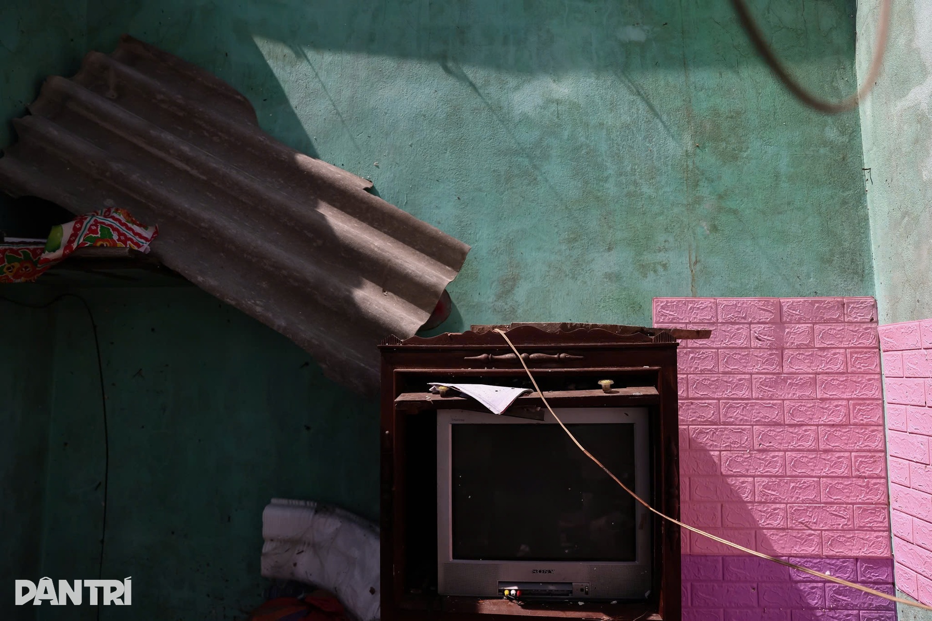 Trở về sau bão, người mẹ miền Trung khóc hết nước mắt vì nhà không còn - 10