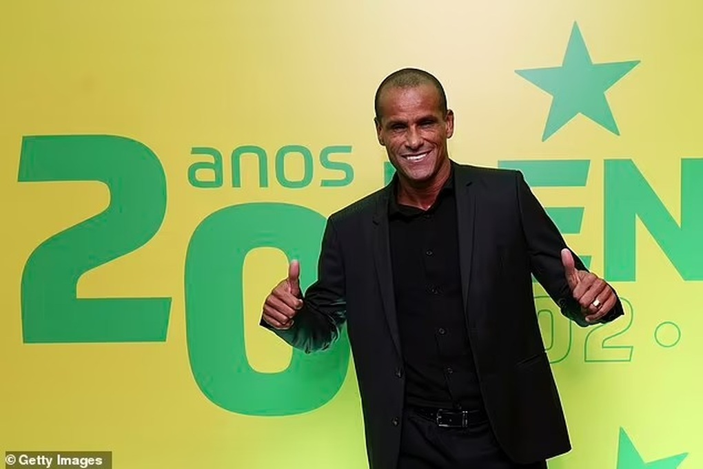 Cuộc sống của các ngôi sao từng giúp Brazil vô địch World Cup 2002 - 8 Cuộc sống của các ngôi sao từng giúp Brazil vô địch World Cup 2002 - 8