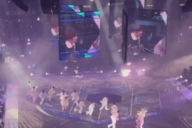 Vụ rơi màn hình 600kg khiến vũ công bị liệt: Chính thức khởi tố 3 người