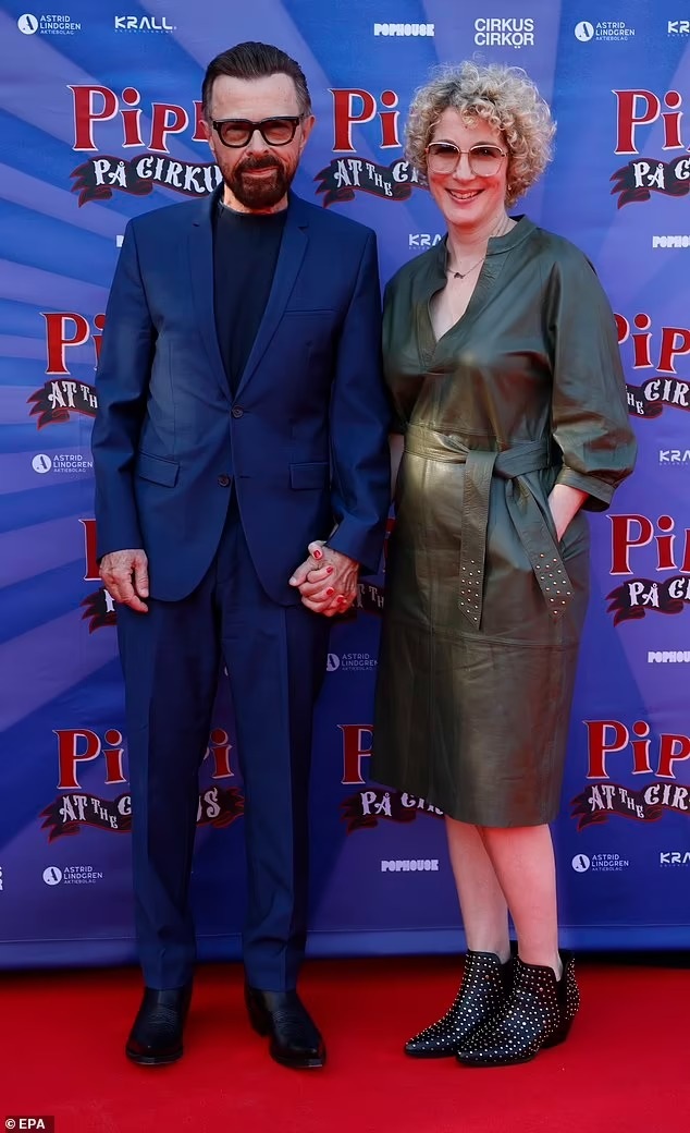 Người đàn ông khiến nữ hoàng ABBA suy sụp công khai tình mới ở tuổi 77 - 1 Người đàn ông khiến nữ hoàng ABBA suy sụp công khai tình mới ở tuổi 77 - 1