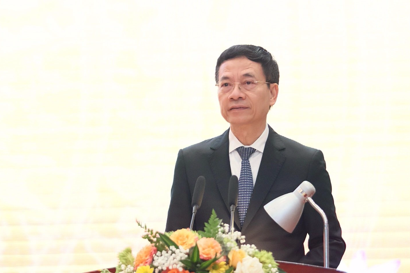 Bộ trưởng Nguyễn Mạnh Hùng tại Hội nghị Triển khai công tác Xuất bản và Phát hành xuất bản phẩm năm 2024 (Ảnh: Cục Xuất bản, In và Phát hành).