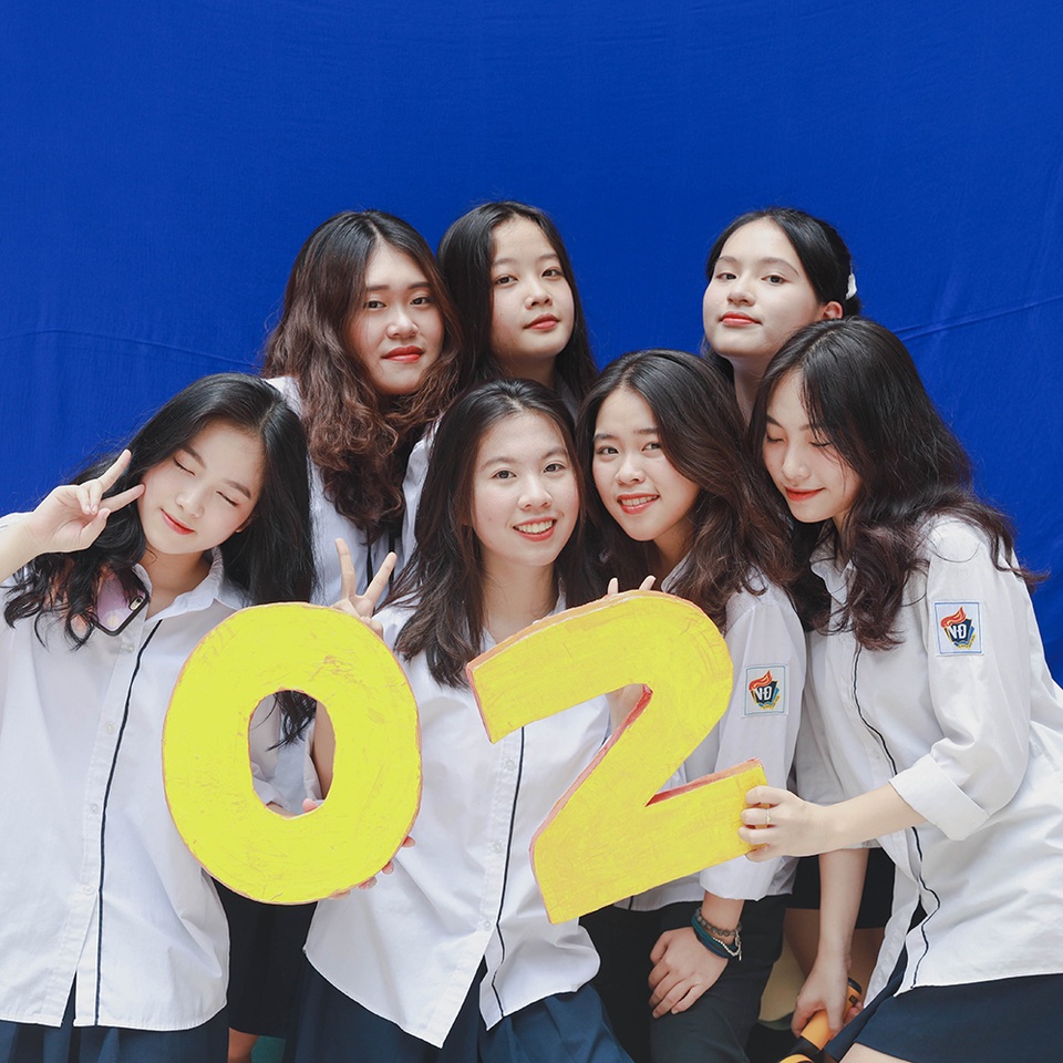 Teen cuối cấp THPT Việt Đức “khoe khéo” thành tích trong ảnh kỷ yếu - 11 Teen cuối cấp THPT Việt Đức “khoe khéo” thành tích trong ảnh kỷ yếu - 11