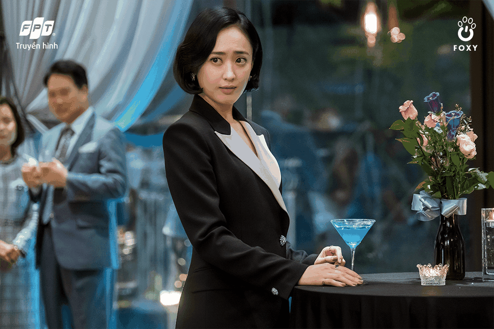 Ông hoàng rating Ji Sung tái ngộ Kim Min Jung sau 22 năm trong Thẩm phán ác ma - 3 Ông hoàng rating Ji Sung tái ngộ Kim Min Jung sau 22 năm trong Thẩm phán ác ma - 3