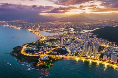 Bất động sản ven biển tăng nhiệt, Vịnh ngọc Nha Trang hút vốn đầu tư