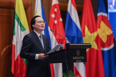 Bộ trưởng Phùng Xuân Nhạ: Năng lực số không thể thiếu với mỗi học sinh