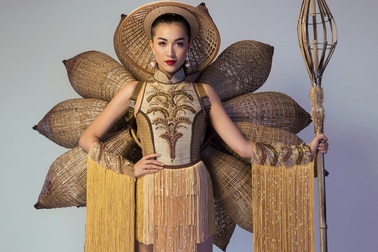 Trang phục dân tộc của Lệ Hằng chiếm 11 kiện chuyển sang Philippines