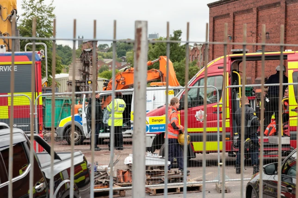 Anh công bố danh tính 4 người Việt nghi mất tích trong vụ cháy ở Manchester - 1 Anh công bố danh tính 4 người Việt nghi mất tích trong vụ cháy ở Manchester - 1