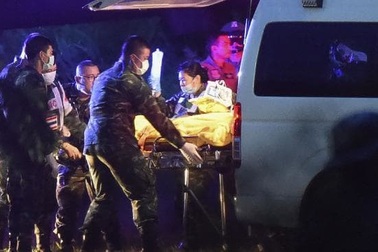 Rời hang an toàn, đội bóng nhí Thái Lan bắt đầu chặng đường hồi phục