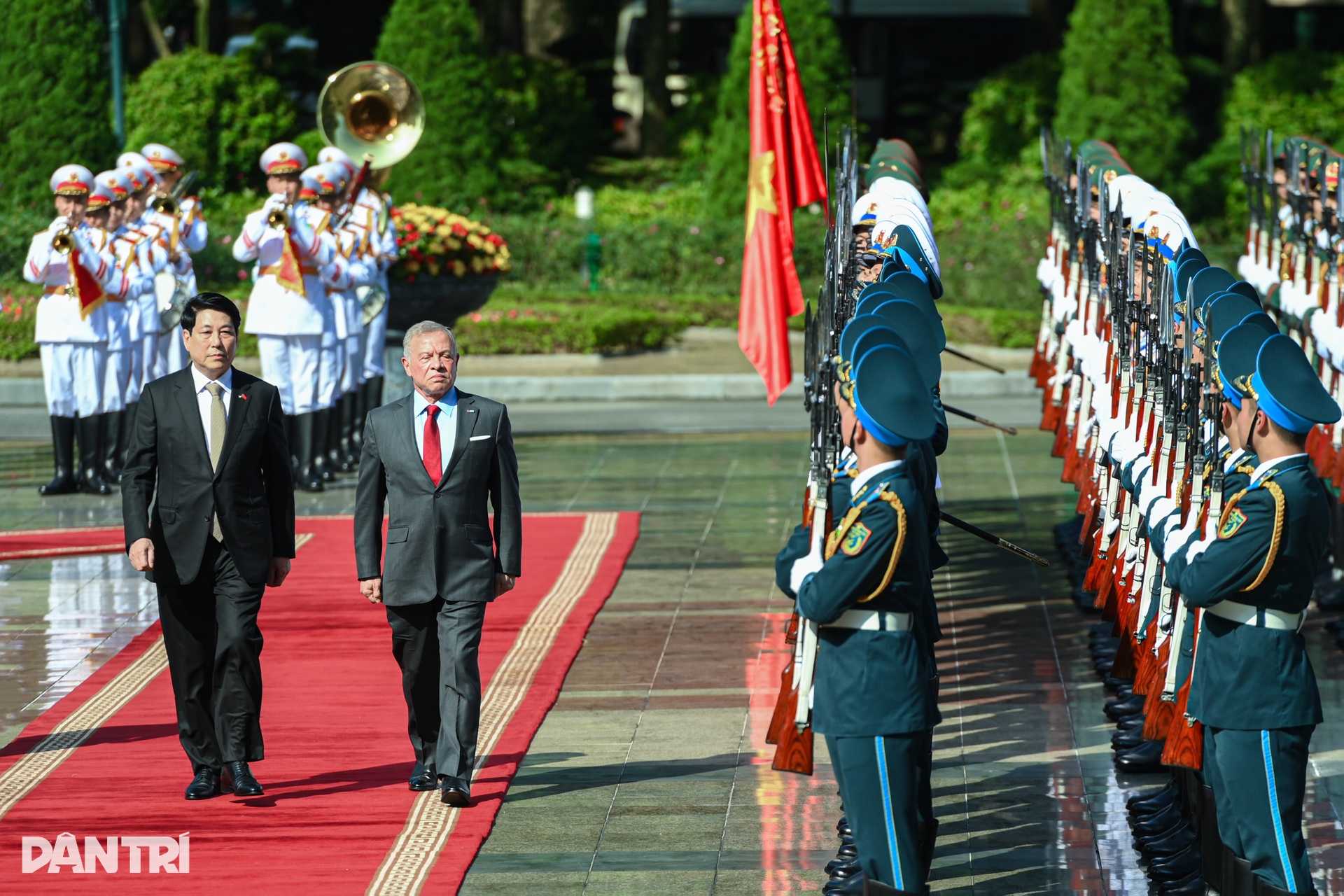 Chủ tịch nước Lương Cường chủ trì lễ đón Quốc vương Jordan thăm Việt Nam - 1