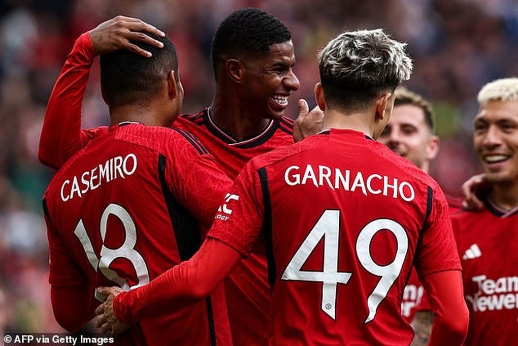 Thủ thành Andre Onana nhận trách nhiệm sau bàn thua ngớ ngẩn - 3 Thủ thành Andre Onana nhận trách nhiệm sau bàn thua ngớ ngẩn - 3