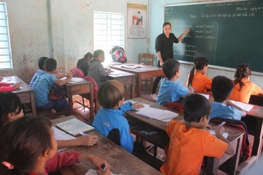 Quảng Trị: Không để học sinh nghỉ học do hoàn cảnh kinh tế khó khăn