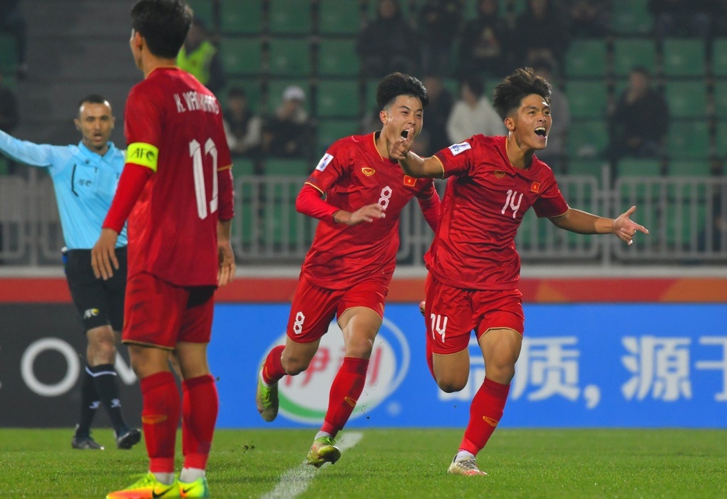 AFC tính toán nhầm lẫn về tấm vé đi tiếp của U20 Việt Nam - 2 AFC tính toán nhầm lẫn về tấm vé đi tiếp của U20 Việt Nam - 2