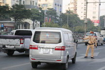 Hàng loạt tài xế bị mất tiền, tước bằng vì dính lỗi đi vào đường cấm