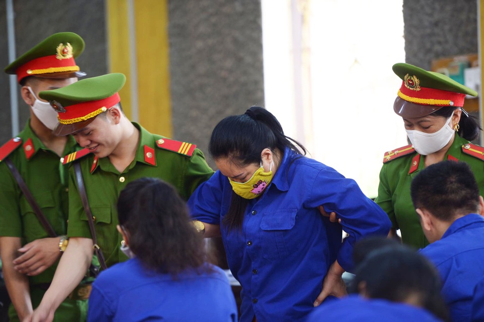 Cuộc ngã giá 440 triệu đồng để nâng điểm 3 môn cho thí sinh ở Sơn La - 2 Cuộc ngã giá 440 triệu đồng để nâng điểm 3 môn cho thí sinh ở Sơn La - 2