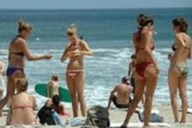 Đi chơi chán chê giữa mùa dịch bệnh rồi "rước luôn" virus về nước