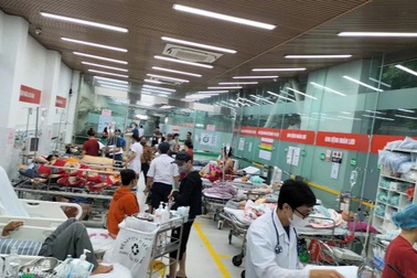 Trong ngày bão Yagi đổ bộ, có ca phải ép tim, phẫu thuật ngay trên cáng