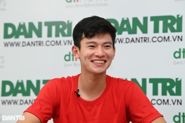 Hậu vệ Phan Tuấn Tài U23 Việt Nam là thủ khoa đại học