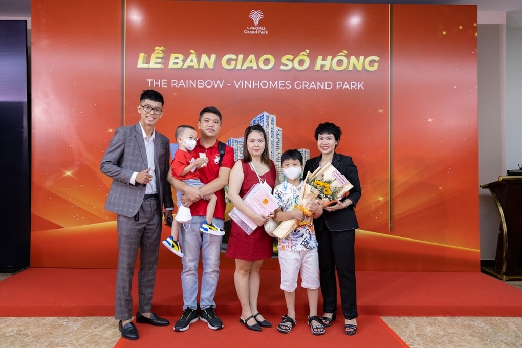 Gia đình trẻ ưu tiên không gian: Sống vui - sống khỏe - sống an tâm - 2 Gia đình trẻ ưu tiên không gian: Sống vui - sống khỏe - sống an tâm - 2
