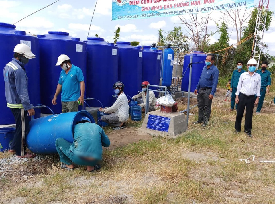 Thêm một điểm cấp nước ngọt miễn phí ở tỉnh Cà Mau - 1